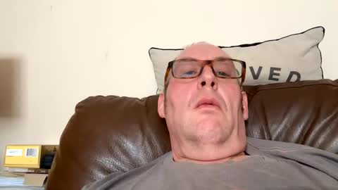 biggloves4bighands online show from 18, 11, 2025