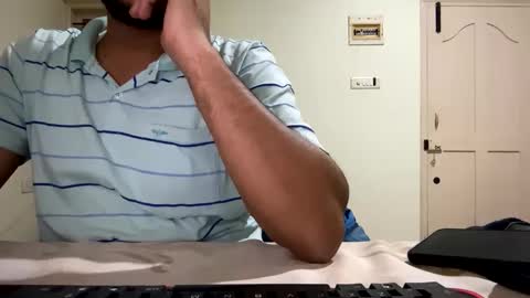 bighandsomesatisfy online show from 26, 1, 2025