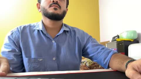 bighandsomesatisfy online show from 20, 4, 2026