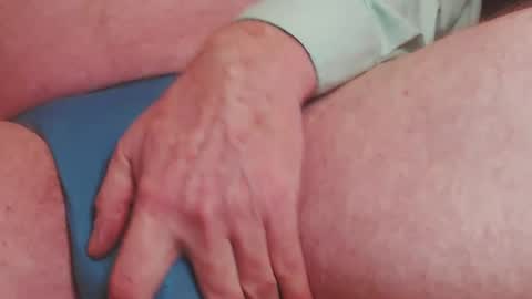 Snapshot of bigmanred chatting on 17, 12, 2024 Red online show from 17, 12, 2024