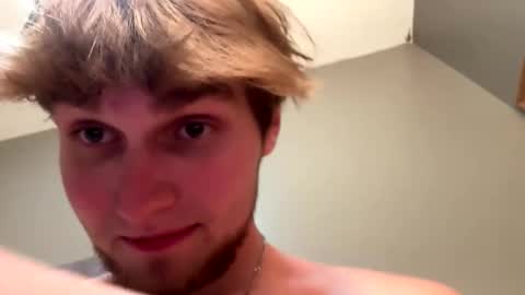 bigskinnyboyshh online show from 12, 11, 2025