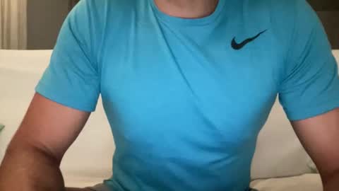 Snapshot of bigsong78 chatting on 16, 10, 2025 BigHardCock horny Balearic Islands online show from 16, 10, 2025