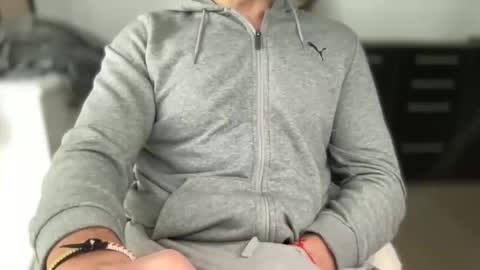 Snapshot of bigsong78 chatting on 27, 2, 2026 BigHardCock horny Balearic Islands online show from 27, 2, 2026