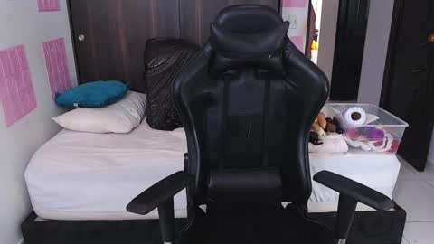 laura online show from 12, 2, 2025