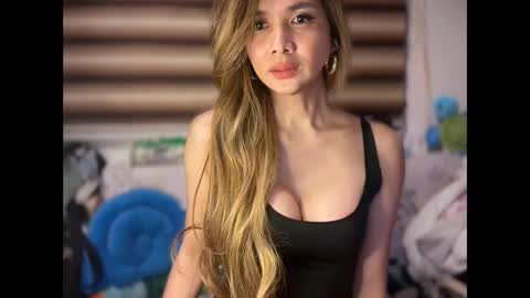 Snapshot of bigsurprise4u chatting on 27, 10, 2025 Yna online show from 27, 10, 2025