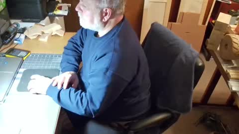 Snapshot of bigthump9999 chatting on 28, 2, 2025 bigthump9999 online show from 28, 2, 2025