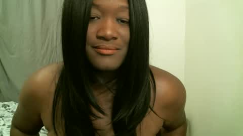 Snapshot of bigtitscassie chatting on 11, 5, 2026 Bigtitscassie online show from 11, 5, 2026