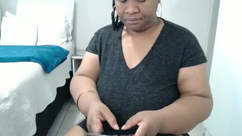 Lona online show from 30, 11, 2025