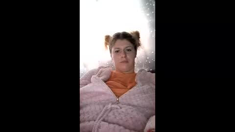 bigtitslala online show from 5, 12, 2025