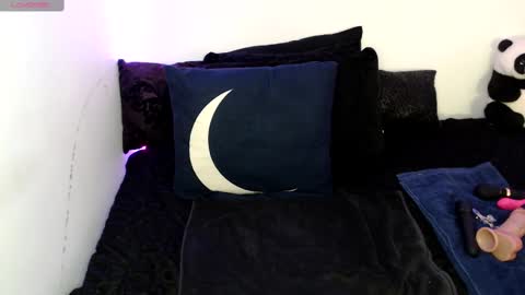 Nichole lights online show from 15, 9, 2025