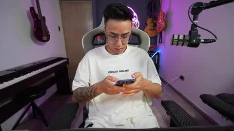 bigxboy96 online show from 17, 2, 2025