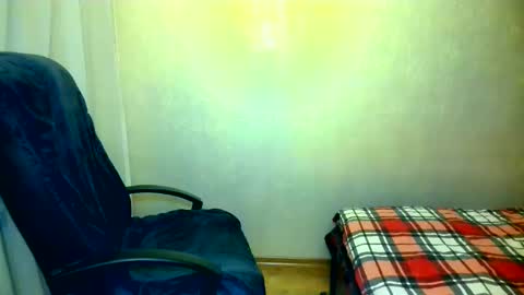 Snapshot of bililay chatting on 18, 12, 2025 DOM NIKA online show from 18, 12, 2025