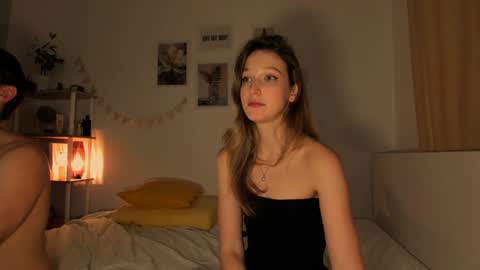 Billy and Lisahelp us to reach 100 likes online show from 7, 1, 2025