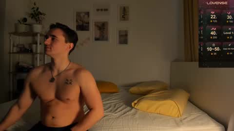 Billy and Lisahelp us to reach 100 likes online show from 24, 2, 2025