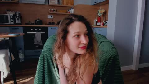 Billy and Lisahelp us to reach 100 likes online show from 25, 3, 2026