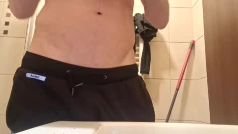 Snapshot of bisexdadd chatting on 21, 12, 2024 bisexdadd online show from 21, 12, 2024