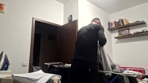 Snapshot of bisexdadd chatting on 30, 12, 2024 bisexdadd online show from 30, 12, 2024