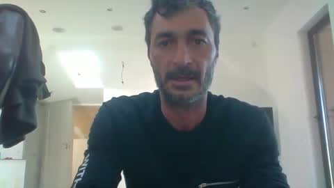 Snapshot of bisexdadd chatting on 4, 3, 2025 bisexdadd online show from 4, 3, 2025