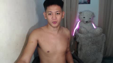 Snapshot of bj_alex31 chatting on 29, 10, 2025 alex online show from 29, 10, 2025