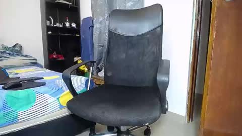 Snapshot of black_diamond_t chatting on 2, 2, 2025 Black Diamond online show from 2, 2, 2025