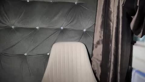 Snapshot of black_fairyxxx chatting on 4, 12, 2025 black_fairyxxx online show from 4, 12, 2025