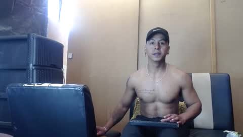 black_hot26 online show from 4, 1, 2025