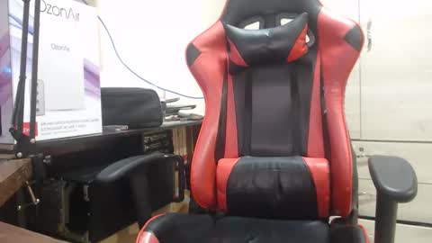 Snapshot of black_shatb chatting on 19, 2, 2026 Black online show from 19, 2, 2026