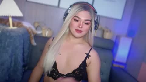 Snapshot of blackbarbiechantalxvx chatting on 4, 3, 2025 blackbarbiechantalxvx online show from 4, 3, 2025