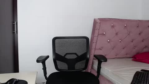 Twtter 1MikeBeckford            Onlyfns beckfordmike online show from 2, 3, 2025