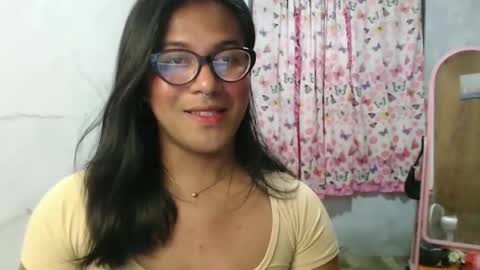 Ellez online show from 10, 3, 2026