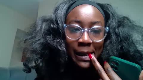 Snapshot of blackprincess25 chatting on 17, 5, 2026 Lorraine online show from 17, 5, 2026
