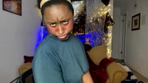 Snapshot of blackprincessstacy chatting on 26, 6, 2026 ask mme later online show from 26, 6, 2026