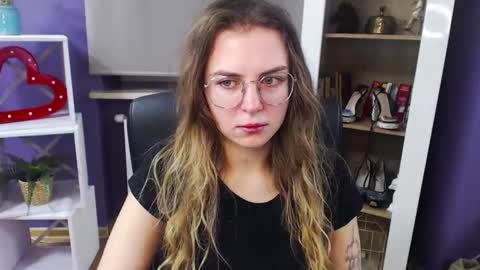 Z O E Y online show from 27, 12, 2024