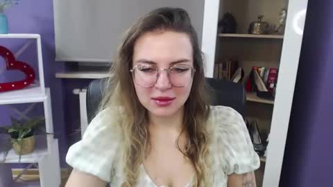 Z O E Y online show from 23, 1, 2025