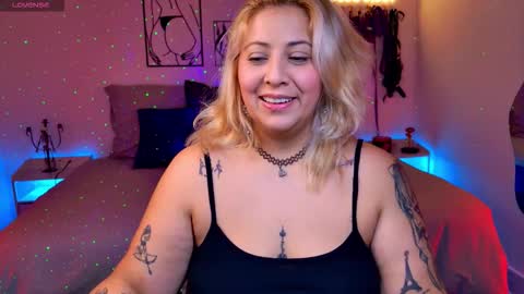 Johana S online show from 5, 12, 2025