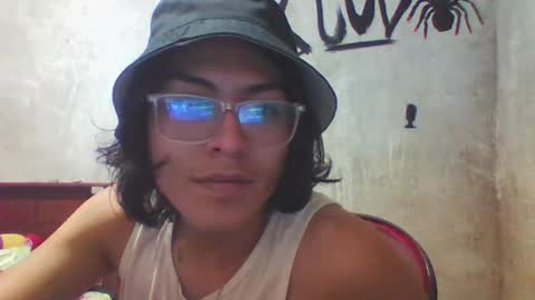 blade_sensual online show from 6, 11, 2025