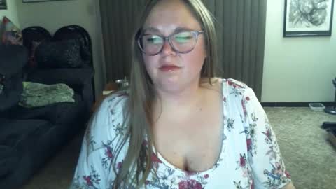 bladesizzo3111 online show from 19, 12, 2024