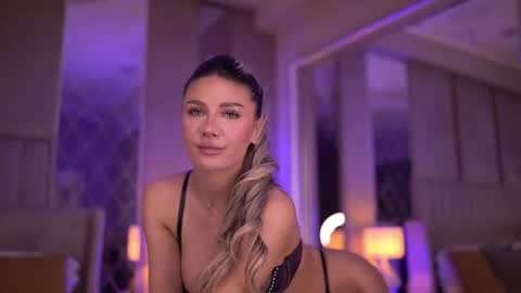 BlairSanders online show from 18, 12, 2025