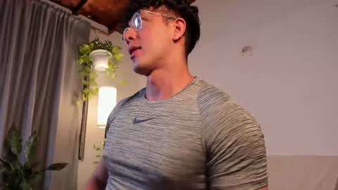 Snapshot of blake_levi chatting on 2, 3, 2025 Blake Levi Independent Model online show from 2, 3, 2025