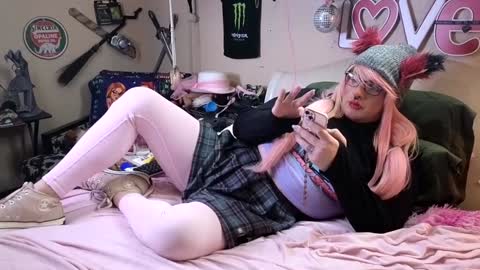 Blakely Morningstar   online show from 28, 1, 2025