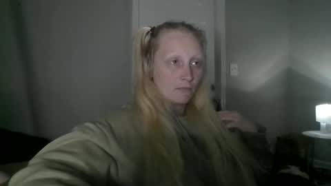 LipsofanAngell online show from 11, 11, 2025