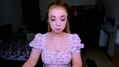 Nicole online show from 31, 5, 2026