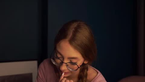  LiLy online show from 13, 9, 2025