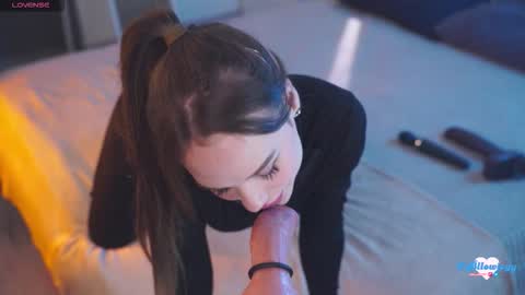 Snapshot of bllowjoyy chatting on 2, 10, 2025 Amy online show from 2, 10, 2025