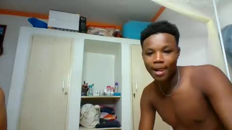 blonde online show from 19, 6, 2026