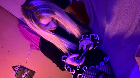 Gia  online show from 12, 3, 2025