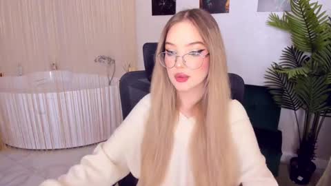 Sophia online show from 15, 2, 2025