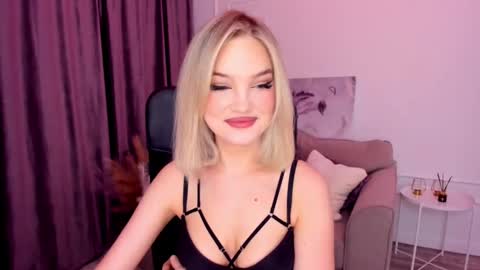 Sophia online show from 25, 2, 2025