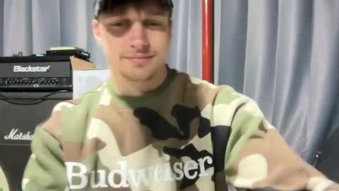 Snapshot of blue_eyed_beau chatting on 24, 3, 2026 Beau online show from 24, 3, 2026