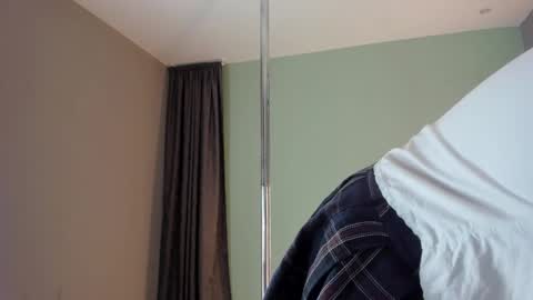 blue_sixx online show from 2, 10, 2025